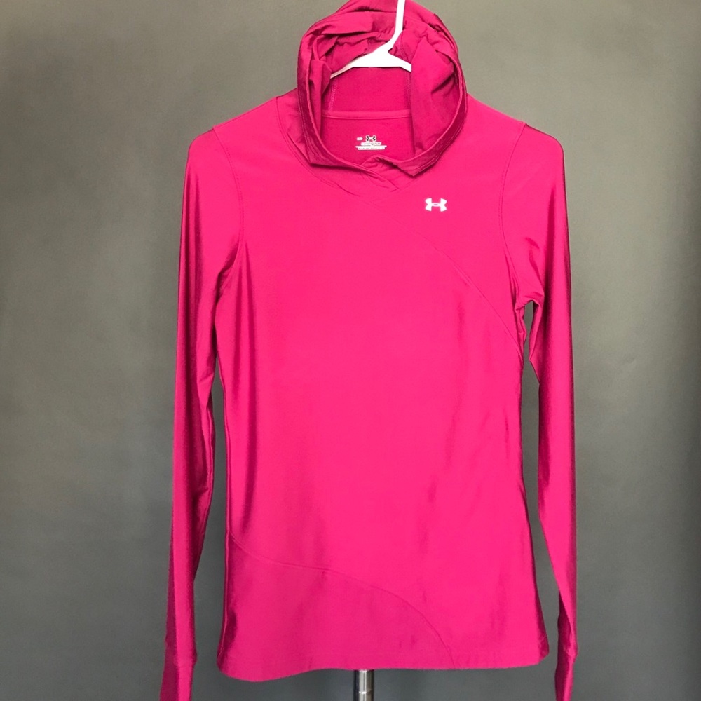 Under Arnour cold gear hooded pullover